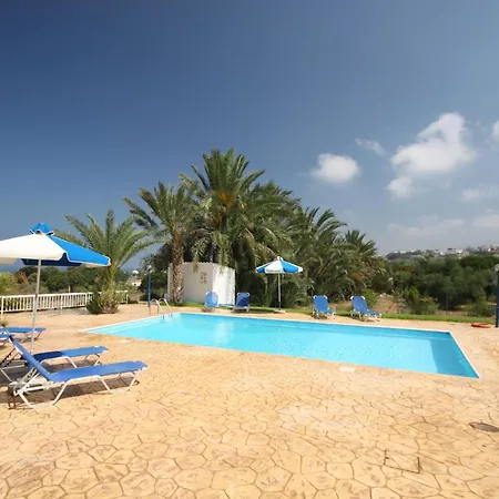 酒店 Helios Bay And 3*