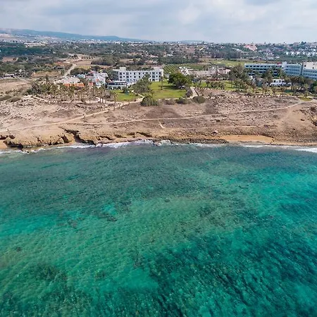 Helios Bay And 3* Χλώρακα