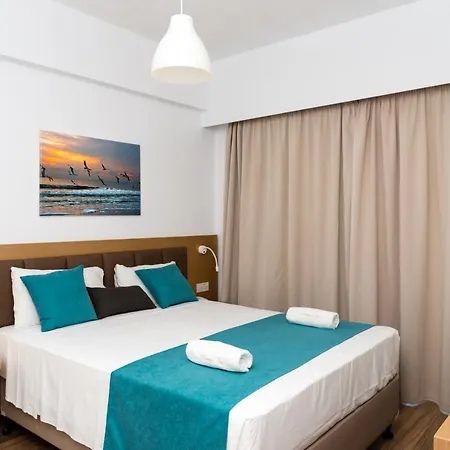 Helios Bay And 3* Χλώρακα
